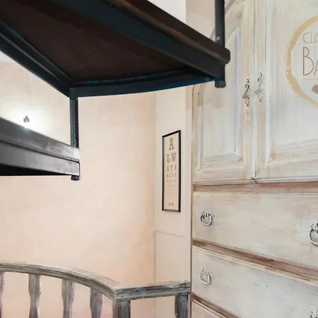 Classic Waves אכסניה