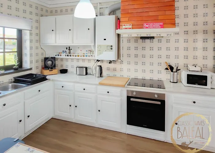 Classic Waves Baleal